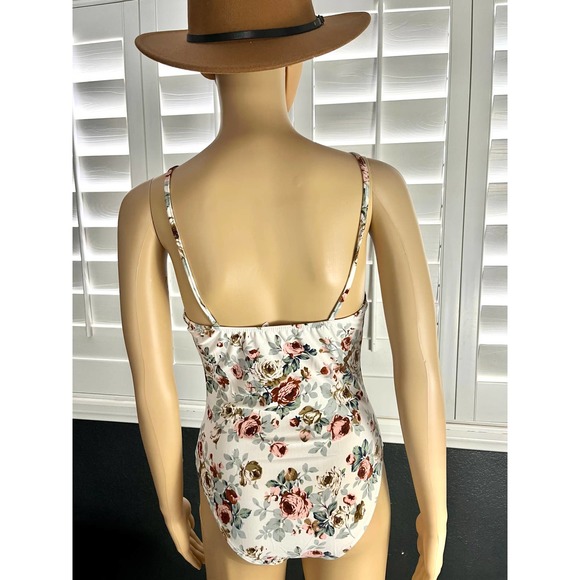 Violet Moon Size Medium Rose Bodysuit - Picture 6 of 8